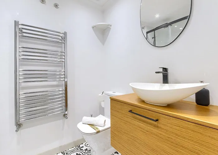 Bilbo Rock Ii By Next Stop Homestay