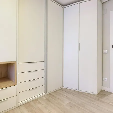 Bilbo Rock Ii By Next Stop * Bilbao