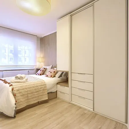 Bilbo Rock Ii By Next Stop * 빌바오